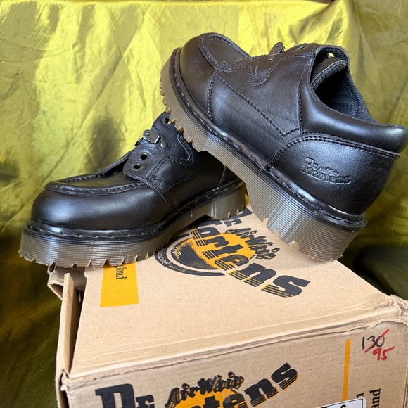 Vintage Dr. Martens Black Leather Lace Up Platform Pulley Shoes Made in England - Picture 3 of 12